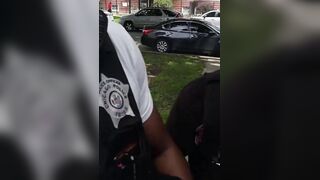Chicago Officers Respond to 911 Call of Suspect Threatening People with Gun And This is How Locals Greeted Them