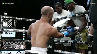 Island Boy gets TKO by a dwarf in a boxing match (FULL FIGHT)