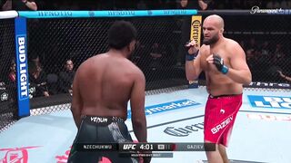 This is why you keep your hands up during a pro fight (Last night from UFC Fight Night)