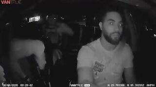 Cops jump in Uber, demand driver chase down fleeing suspect