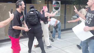 Far-left activists clash with pro-MAGA patriots in the streets of Portland