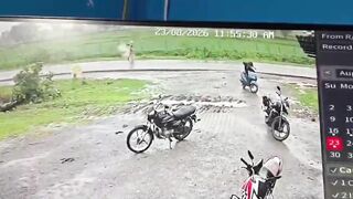 Woman struck by lightning , sudden weather tragedy claims her life