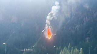 Two Killed as Gyrocopter Strikes Enel Cable Car Line Near Dam in Italy