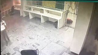 40 Arrested Illegals all Burn in Cell when Fire Breaks out and Guards Don't Help (Mexico)