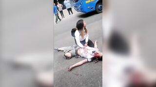 Shock Video shows Man Kill Himself in Epic Way..His Girlfriend in Shock over his Dead Body