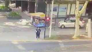 Final Destination Scene...Girl is Violently Killed just Standing on the Sidewalk (Chile)