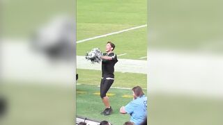 A Viral Eagles Clip Has People Threatening to Cancel Tickets Over Male Cheerleaders