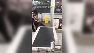 Waffle House employee had enough of black shit