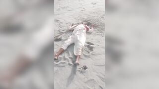Pakistan: Urdu..Man is Executed with IFnal Point Blank Shot from AK