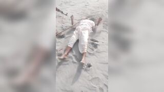 Pakistan: Urdu..Man is Executed with IFnal Point Blank Shot from AK
