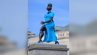 WHAT THE ACTUAL FOOK?!! Trafalgar Sq, London now has a Shaniqua statue
