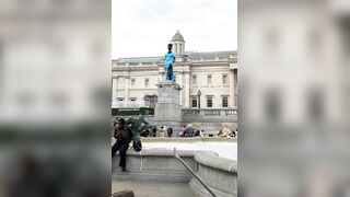 WHAT THE ACTUAL FOOK?!! Trafalgar Sq, London now has a Shaniqua statue