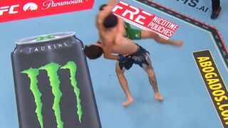 Brutal Body Slam KO from last night's UFC