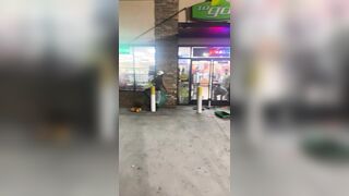 Man Attempts to Steal From Atlanta Store
