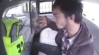Criminal casts a spell and escapes through a portal