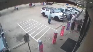 Man Hospitalized, Suspect in Custody After Shooting in Texas Parking Lot