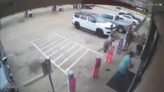 Man Hospitalized, Suspect in Custody After Shooting in Texas Parking Lot