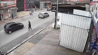 Tragic Accident in Brazil: 74-Year-Old Man Crushed By Concrete Marquise