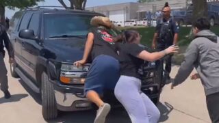 ICE raids Glenn Valley Foods and bystanders attempt to stop agents from leaving with the detainees