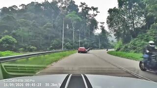 Wild Dashcam Footage: Illegal Motorcycle Race Ends in Violent Crash