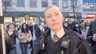 Man preaching from the Bible accused of homophobic and racist remarks by two officers