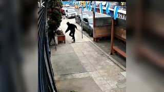 Suspect held in attack of woman as she opened West Oakland restaurant