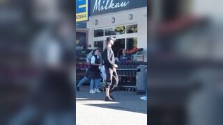 Islamic invader attacked a store worker in Tuttlingen, Germany