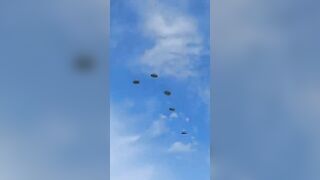 Mexico: A cadet from the Heroic Naval Military School dies after failing to open his parachute