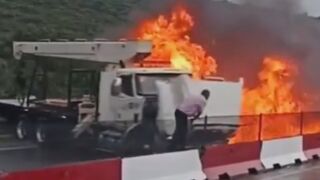 Wild Scene as Crane Truck Crashes into Flames In Mexico