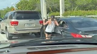 Road Raging Drunk Karen Gets Served some Instant Karma