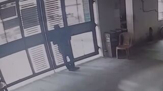 Doorman is Killed by Owner of the House he's Watching