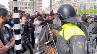 Dutch police explain to Islamists that Europe is no joke