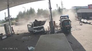 Car explodes while being refueled with CNG