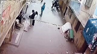 Man’s miraculous catch saves child after balcony fall in Egypt