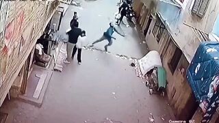 Man’s miraculous catch saves child after balcony fall in Egypt
