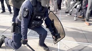 Montpellier: Violent clashes underway at Place de la Comédie