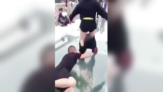 You don't know until you've tried it, Peoples reactions on the glass bridge, China