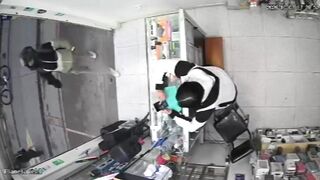 Quick-Thinking Female Employee Foils A Robbery