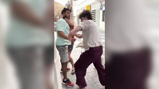 Moroccan National Beaten by Bystanders During Attempted Robbery of Elderly Woman