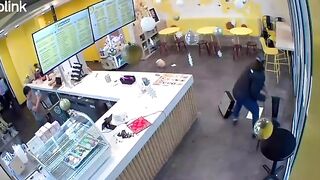 Sunny Honey Utah Boba Shop Closes Early After Black Customer Trashes the Place