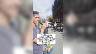 White liberal women take a Somali lesson so they can embrace their Somali neighbors