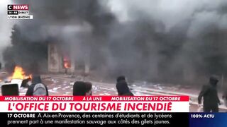 LYON IS DESCENDING INTO CHAOS!! THE CITY'S TOURIST OFFICE HAS BEEN SET ON FIRE