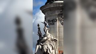 Footage from central Paris today amid intense rioting across France.