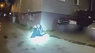 17-year-old armed with a rifle is shot by Milwaukee police officer