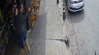 Retired Police Officer comes out of Store to Save Man from Robbery