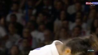 Japanese Female judoka Uta Abe has a mental breakdown after losing for the first time in 5 years