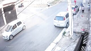 FULL: Selfie on a Speeding Bike Ends in Disaster (Watch Full Video)