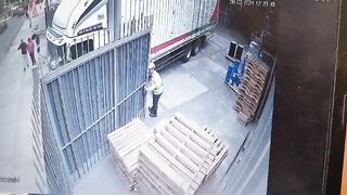 A Man was left with his Arm Shattered after being Crushed by a Truck..Truck Driver is a Mess