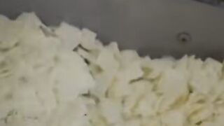 Kraft Parmesan can't melt because it has WOOD in it
