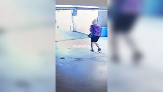 Stalker GRABS a woman in broad daylight in Hawaii and tries to drag her to his truck